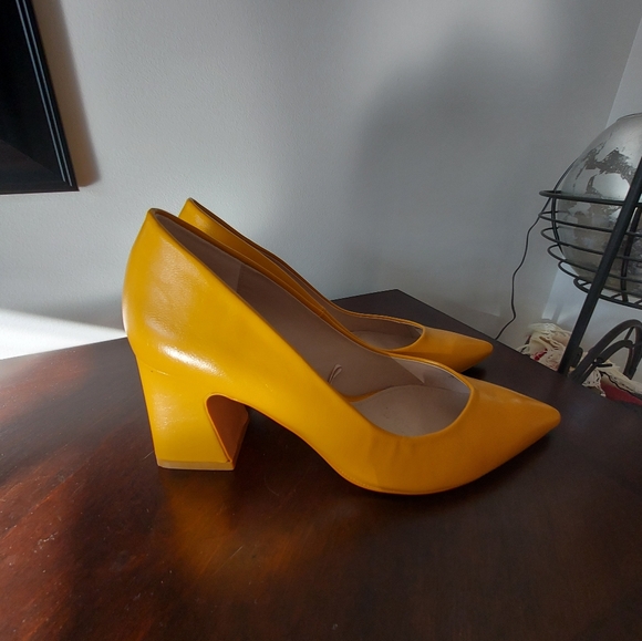 Womens pump - Picture 2 of 4